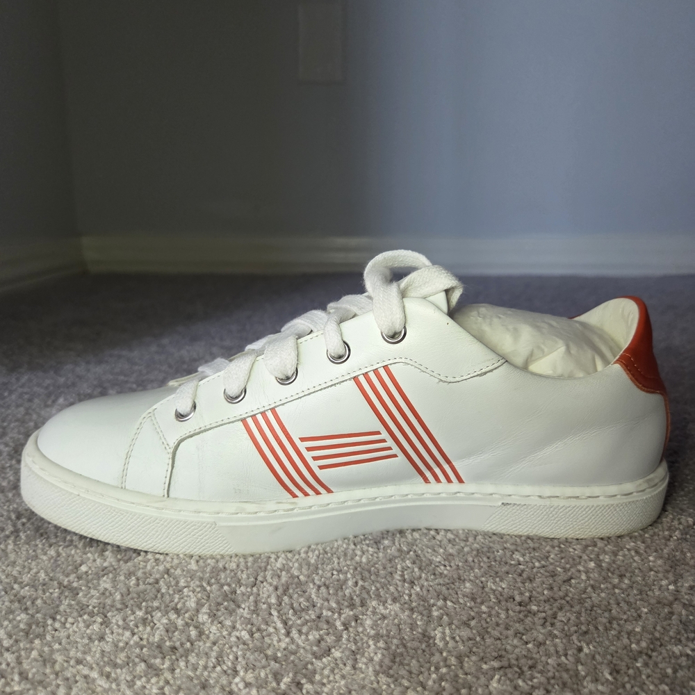 Hermes Elegant White Leather Interior - Picture 5 of 11